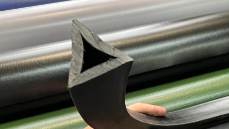 Профиль ПВХ треугольный 40/40/30 мм (Чёрный) купить по выгодной цене 185 руб. в магазине 